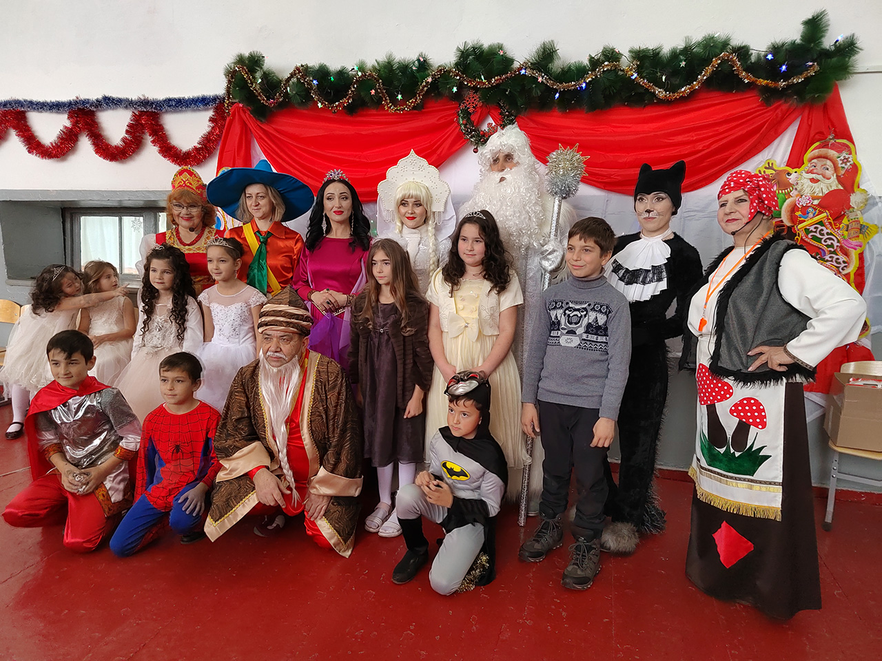 «Волшебная академия Деда Мороза» в школе аула Абаза-Хабль